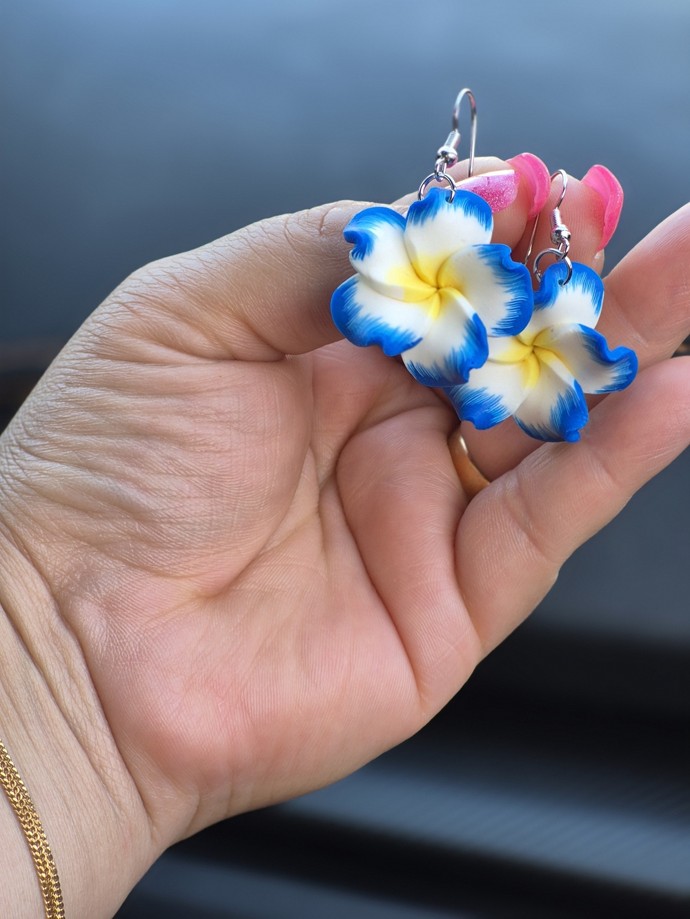 Tropical Blue & White Plumeria Flower Dangling Earrings ☆ Lovely Women Jewelry